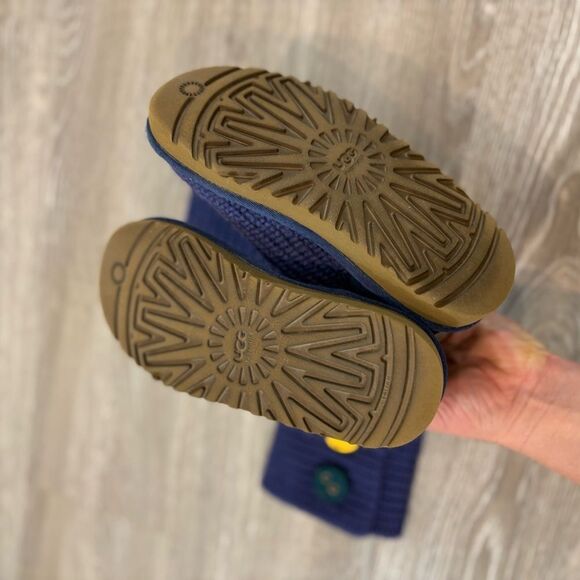 UGG Cardy II Girls Sweater Knit Tall Flip Top Boots 1967 Classic Button sz 12 - Picture 7 of 7